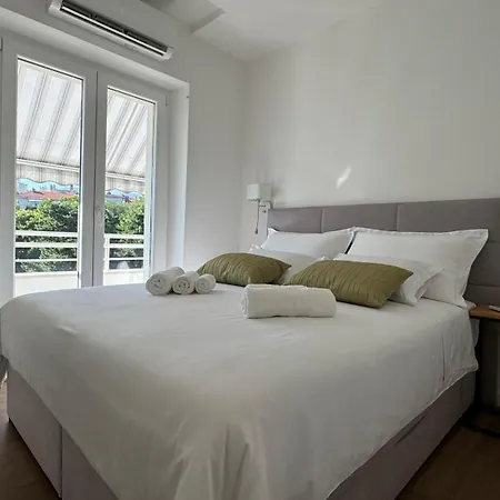 Διαμέρισμα B&s Center *